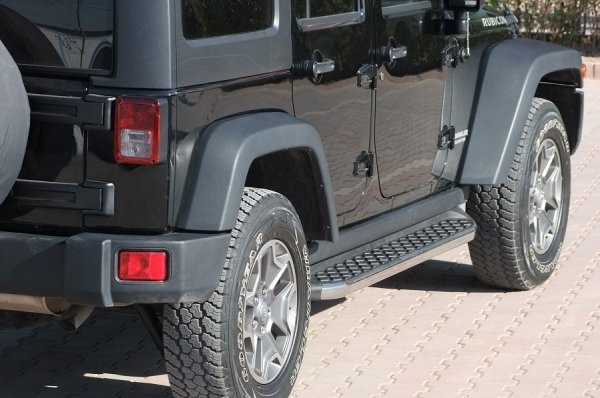 Trittbretter passend für Jeep Wrangler Unlimited 2007-2018 Hitit Chrom mit TÜV